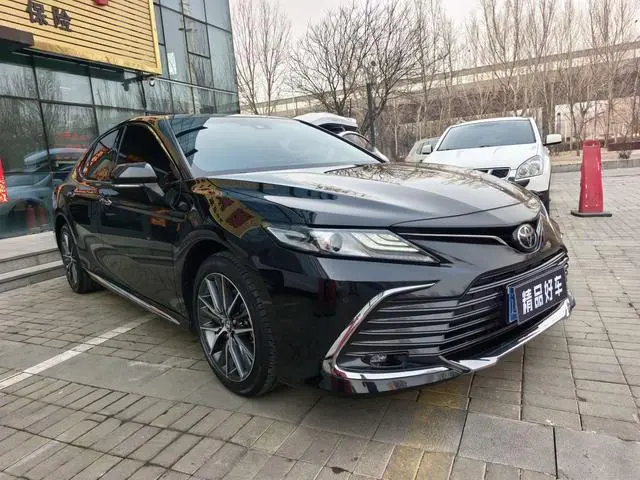 TOYOTA Camry 2.5G Deluxe Edition