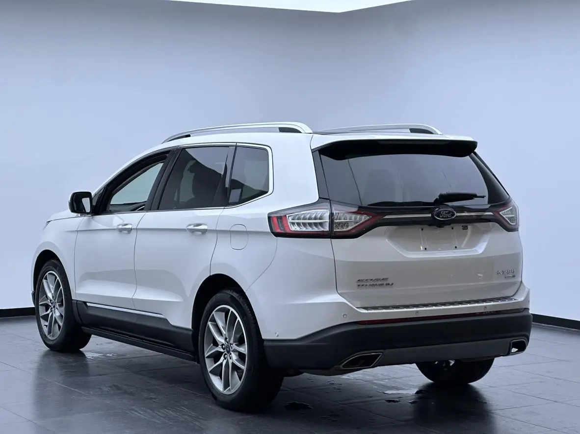 Ford Sharp World EcoBoost 245 four-wheel drive Zunrui Plus 7-seater country VI