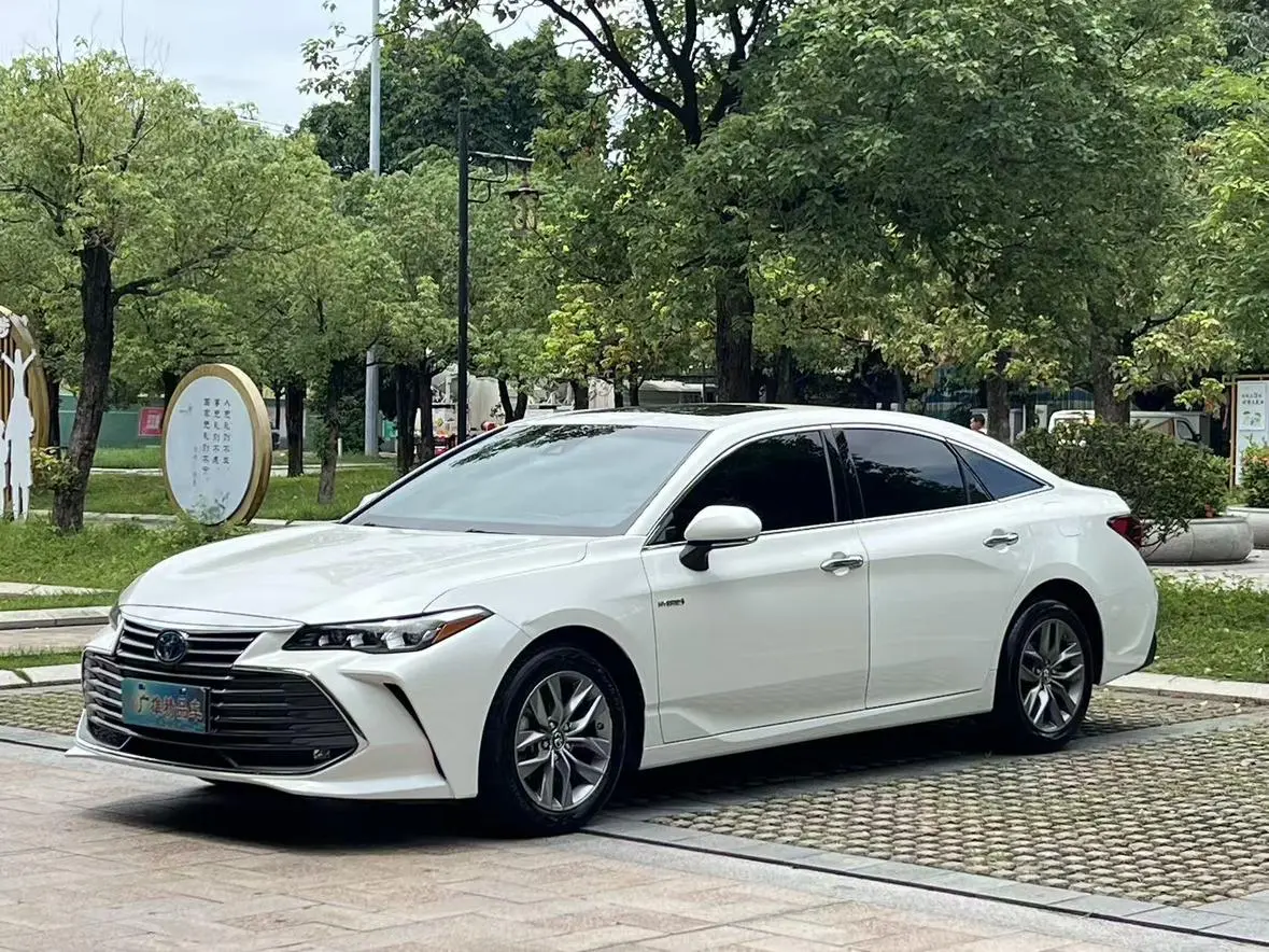 TOYOTA Asian dragon Dual engine 2.5L Deluxe Edition Country VI
