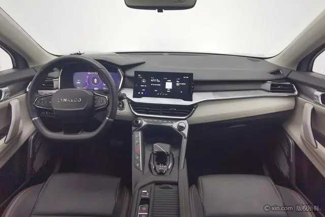 LYNK & CO Lynk & Co. 06 EM-P 84KM battery life version Pro