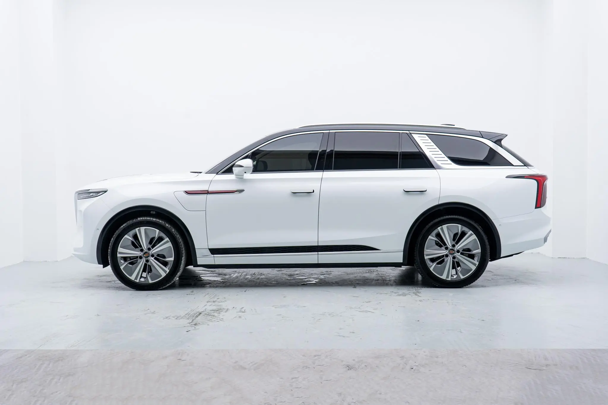 Hongqi Hongqi E-HS9 Facelifted 690km flag enjoy edition six-seater