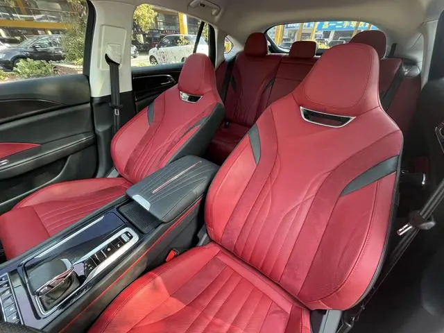 Hongqi Hongqi H6 2.0T Zhiyi Edition