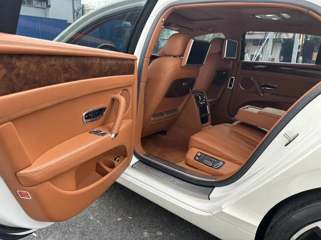 Bentley Flying 4.0T V8 Standard Edition