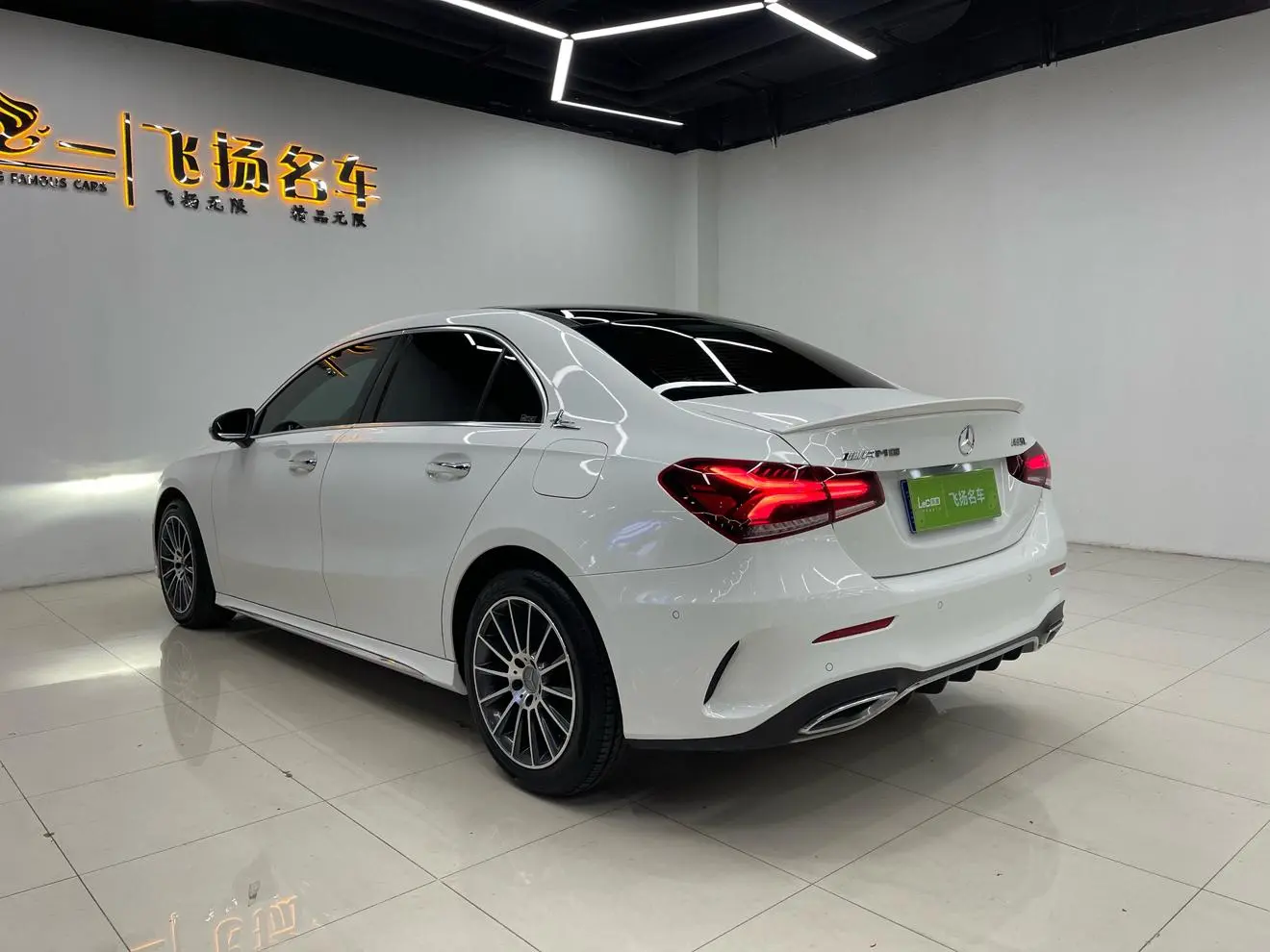 Mercedes-Benz Mercedes-Benz A-class A 200 L sports sedan fashion Version