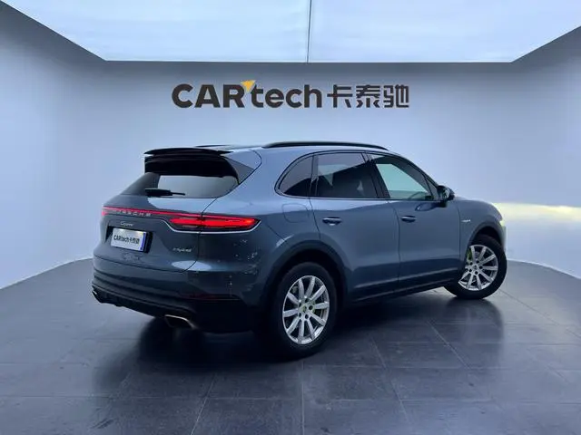 Porsche Cayenne E-Hybrid Cayenne E-Hybrid 2.0T