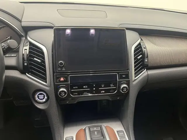 Honda Crown Road 370 TURBO 9AT Premium Edition AWD