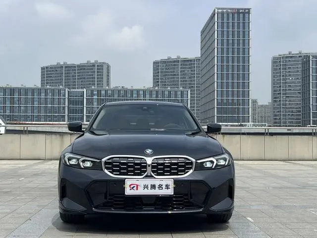 BMW BMW 3 Series 325Li M sports suit