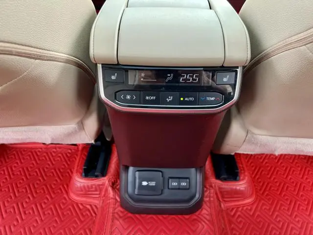 TOYOTA Highlander Dual-engine 2.5L four-wheel drive Extreme edition 7-seater