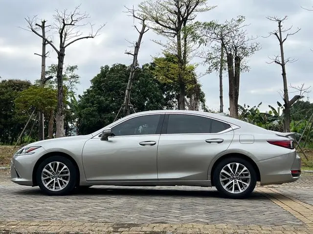 Lexus Lexus ES 200 Excellent Edition