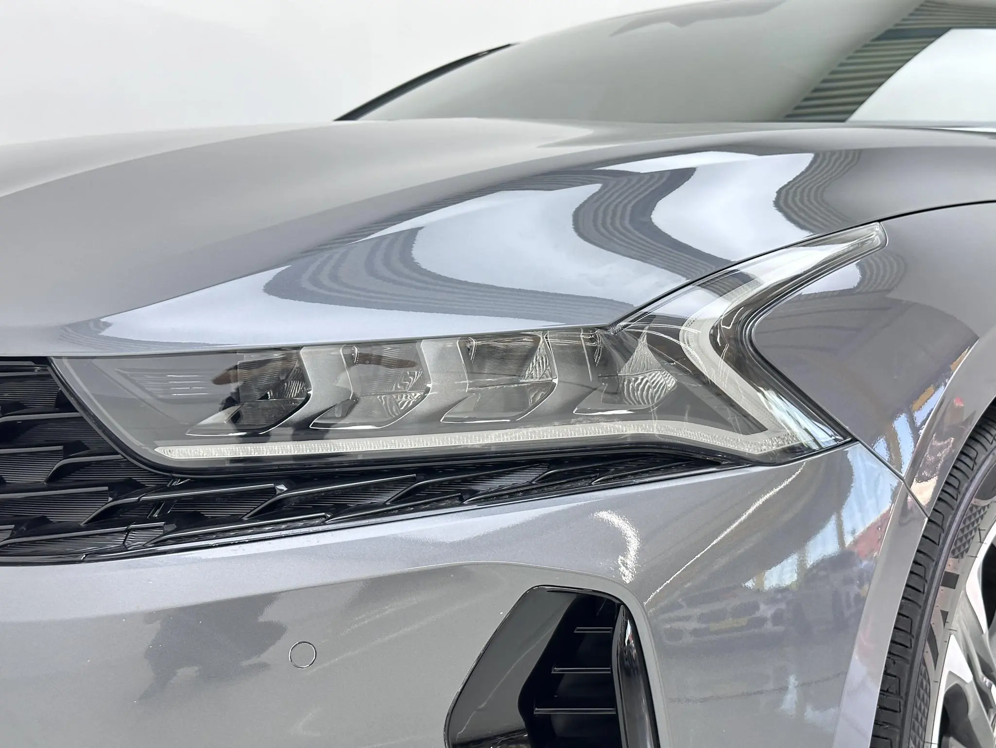 Kia Kia K5 270T CVVD Luxury Technology Edition