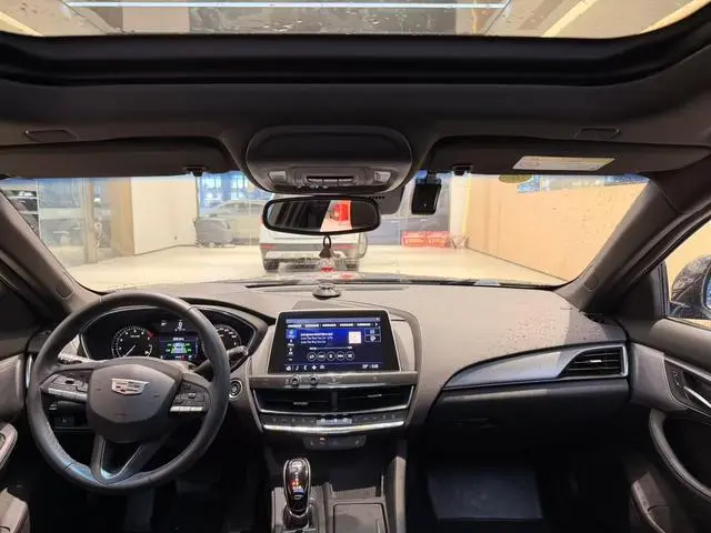 Cadillac Cadillac CT5 28T luxury