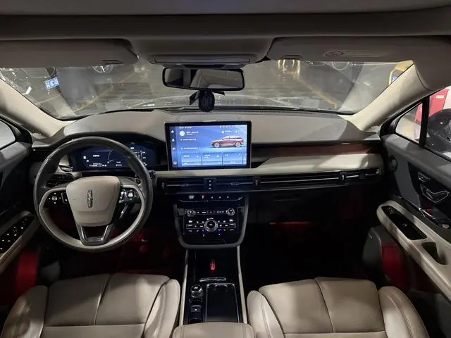 Lincoln Adventurer 2.0T four-wheel drive Zunyao Edition