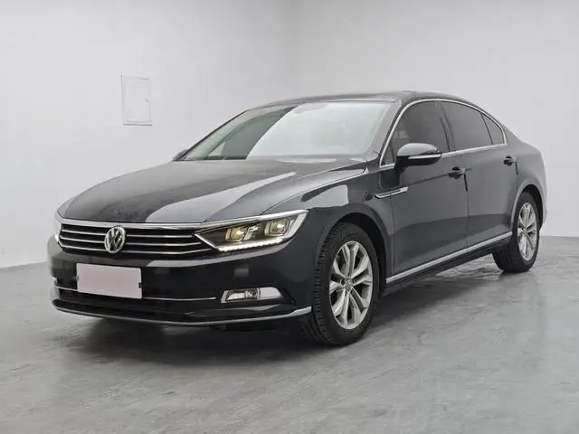Volkswagen Magotan 330TSI DSG Luxury Country VI
