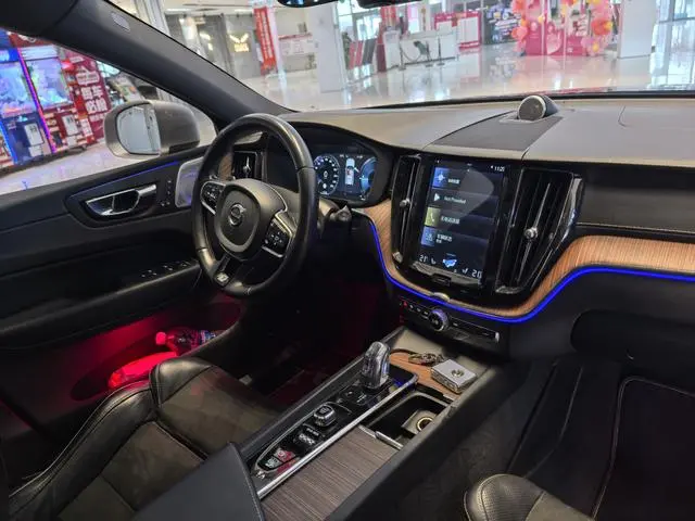 Volvo Volvo XC60 PHEV T8 E-drive hybrid Zhiya Sports Edition Country VI