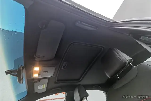 Chevrolet Cruze RS 330T Automatic Fun Version