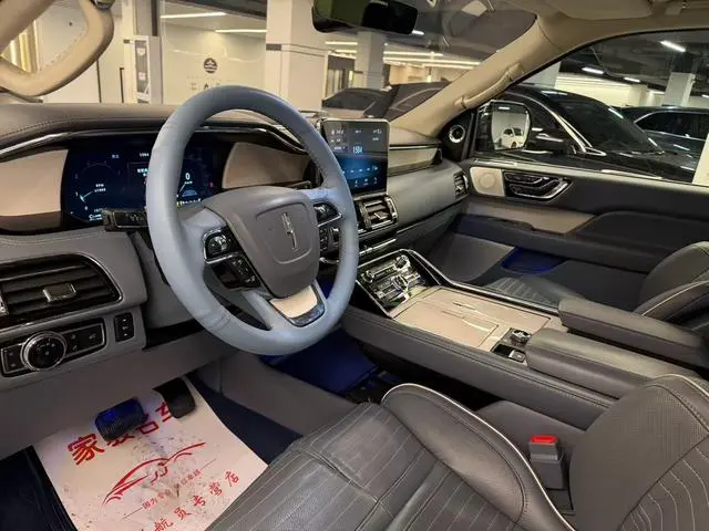 Lincoln Navigator 3.5T President series