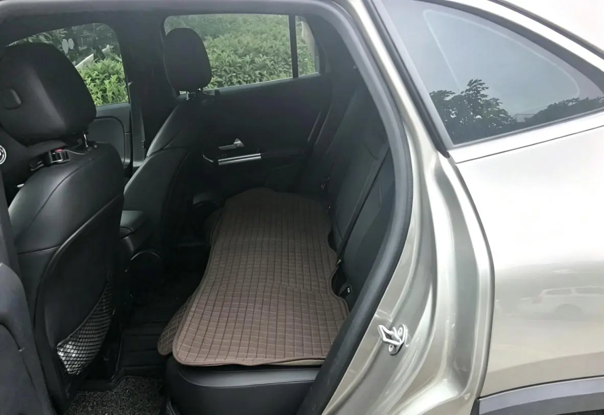 Mercedes-Benz Mercedes-Benz GLA GLA 220