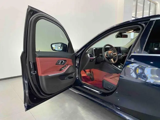 BMW BMW 3 Series 325Li M sports suit
