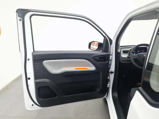 Wuling Wuling Hongguang MINIEV Free lithium iron phosphate