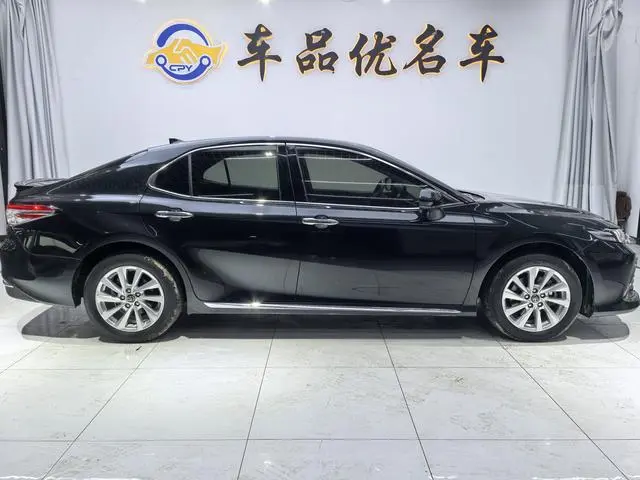 TOYOTA Camry 2.0G Deluxe Edition