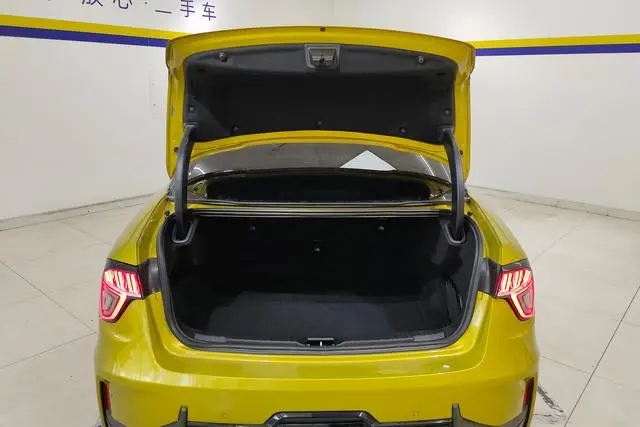 LYNK & CO Lynk 03 03+2.0 TD Automatic Yufeng Version