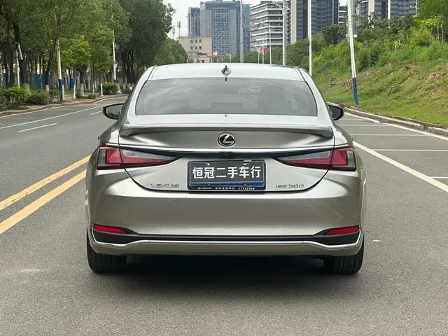 Lexus Lexus ES 200 Excellent Edition