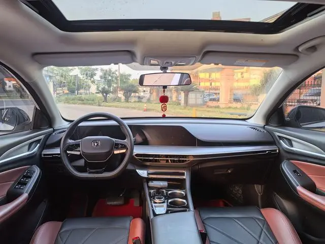 Changan Yidong PLUS Blue Whale NE 1.4T GDI DCT Flagship
