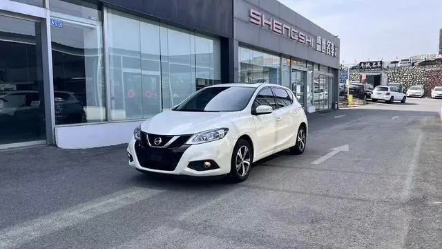 Nissan TIIDA 1.6L CVT Smart Travel Edition