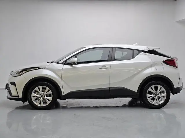 TOYOTA IZOA 2.0L Yixiang Edition