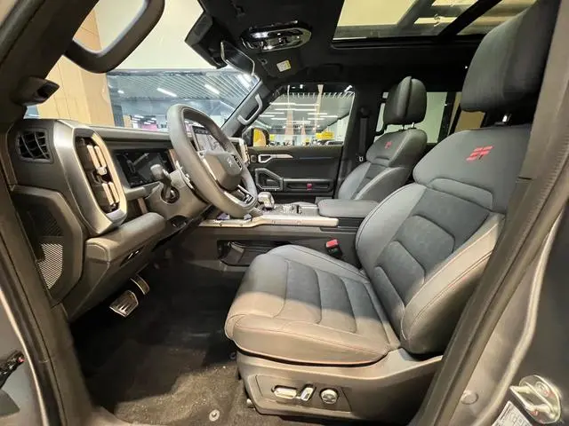 Chery Jetour Jet Traveler 2.0TD four-wheel drive crossing PRO+