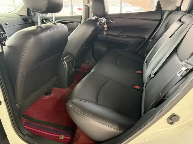 Nissan TIIDA 1.6L CVT Smart Travel Edition