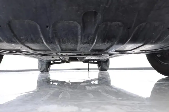 Kia Smart running 2.0L automatic two-wheel drive version DLX