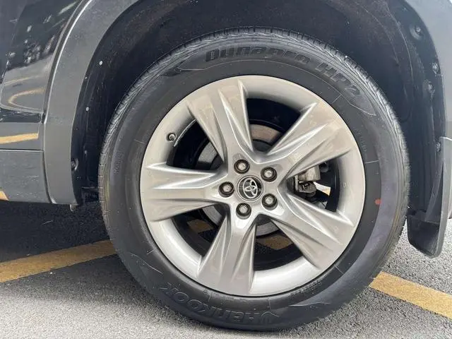 TOYOTA Highlander 2.0T four-wheel drive deluxe edition 7-seater Country VI