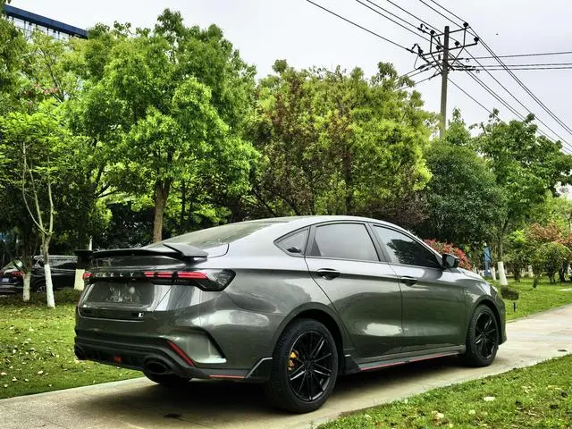 Geely Binrui Binrui COOL 1.5T DCT Thunder Edition