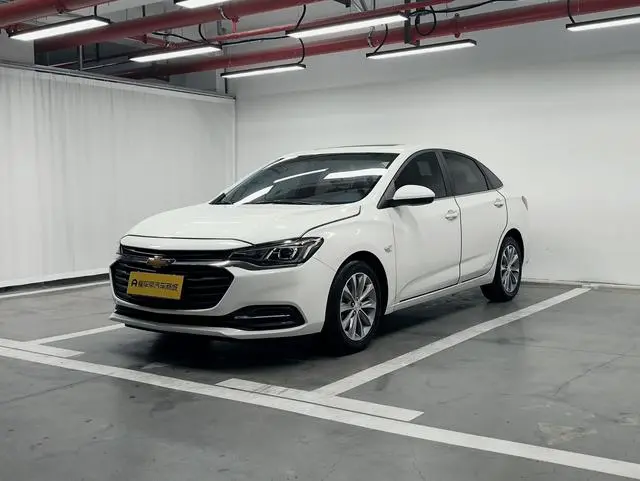 Chevrolet Cruze 320 automatic Enjoy Skylight version