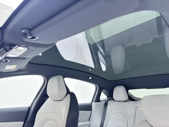 Dongfeng eπ eπ007 Pure electric 530Pro version