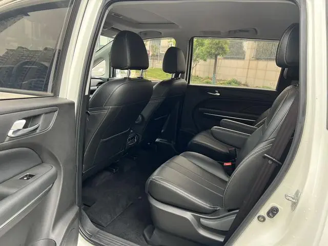 GAC Trumpchi M6 270T Automatic Deluxe Edition 7 seats