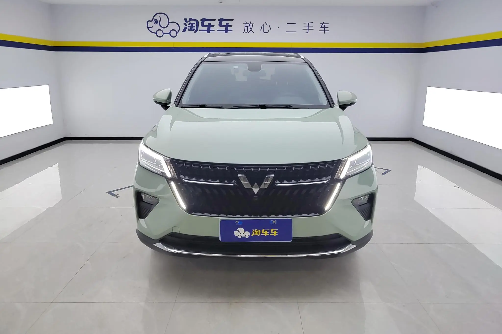 Wuling Wuling Xingchen 1.5T automatic star Obsidian version