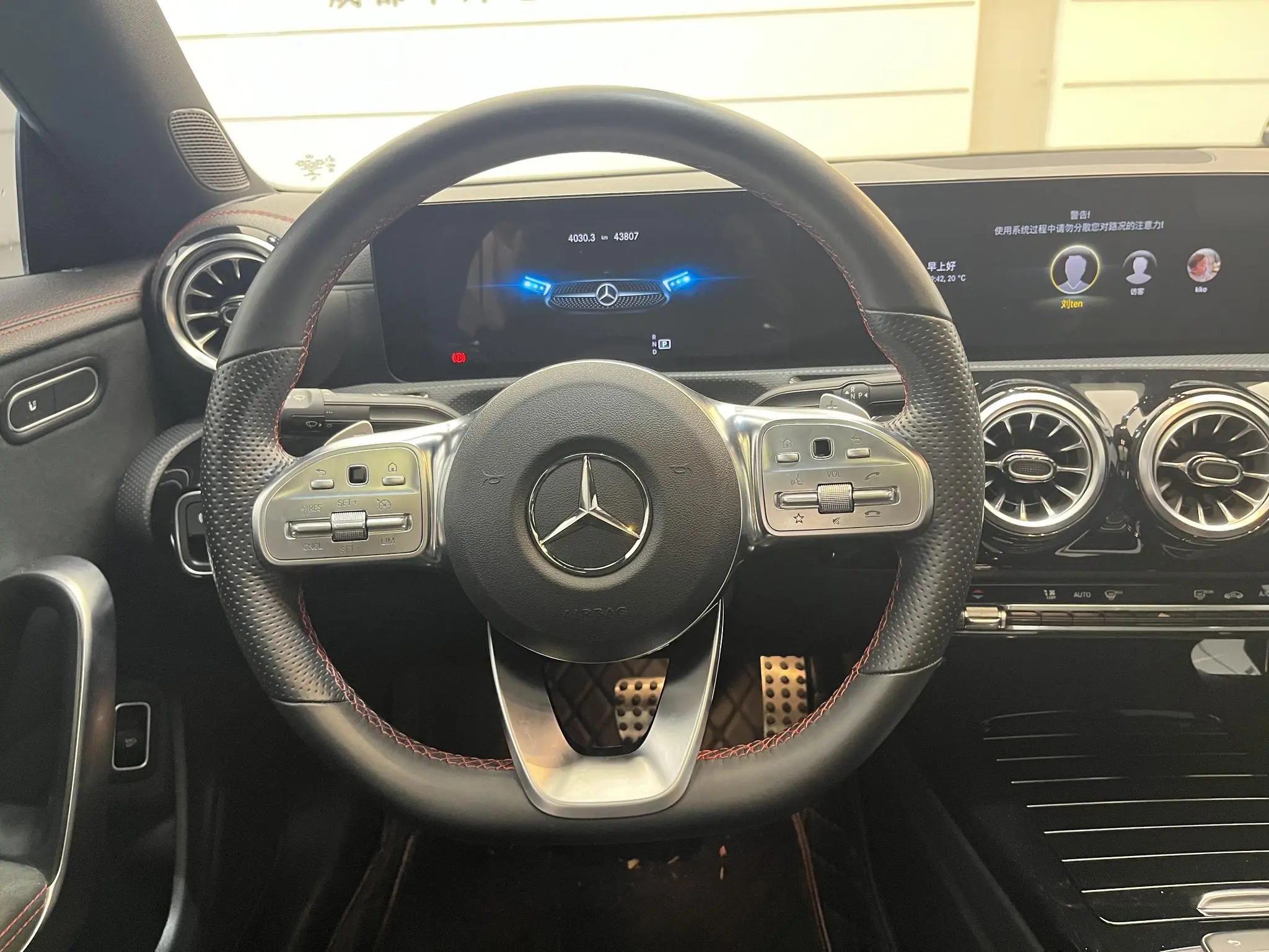 Mercedes-Benz Mercedes-Benz CLA CLA 200 four-door coupe