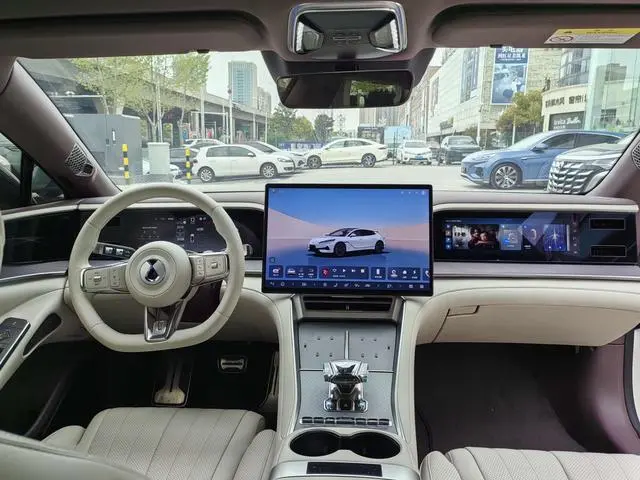 Denza Denza Z9GT DM 1100 four-wheel drive Pro version