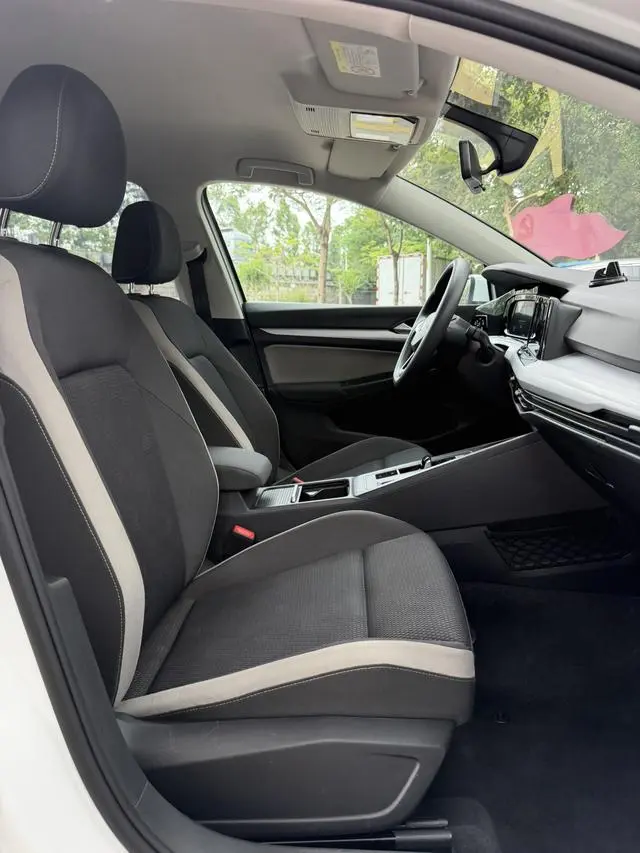 Volkswagen golf 200TSI DSG