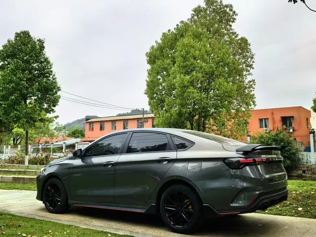 Geely Binrui Binrui COOL 1.5T DCT Thunder Edition