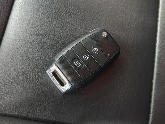 Kia Kia K3 1.6L manual GL