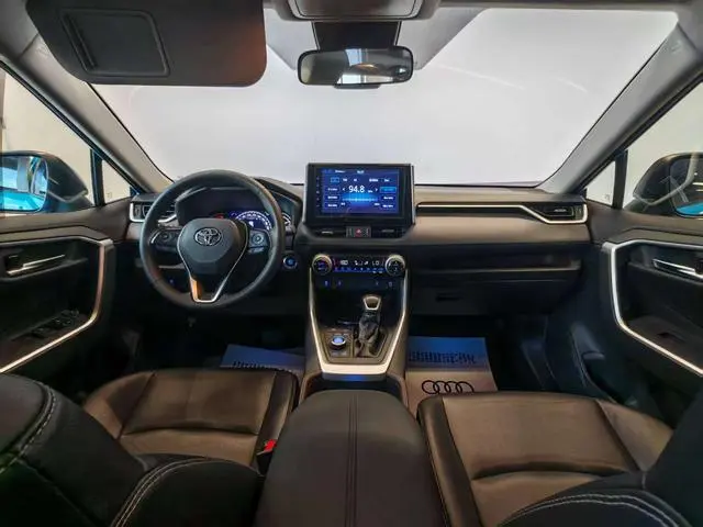 TOYOTA RAV4 Rongfang 2.0L CVT four-wheel drive Premium Edition