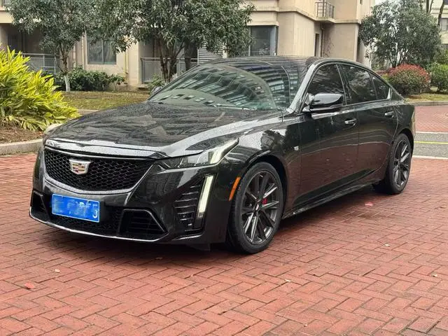 Cadillac Cadillac CT5 28T platinum sporty