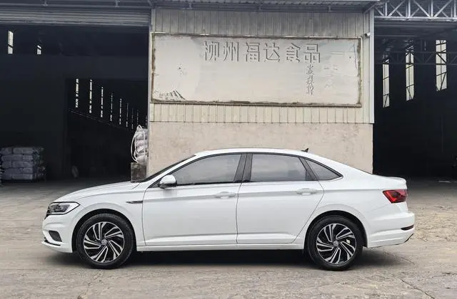 Volkswagen Sagitar 280TSI DSG Comfortable Smart Edition