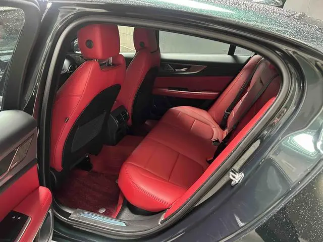 Jaguar Jaguar XEL 2.0T 250PS R-DYNAMIC S Enterprising Sports Edition