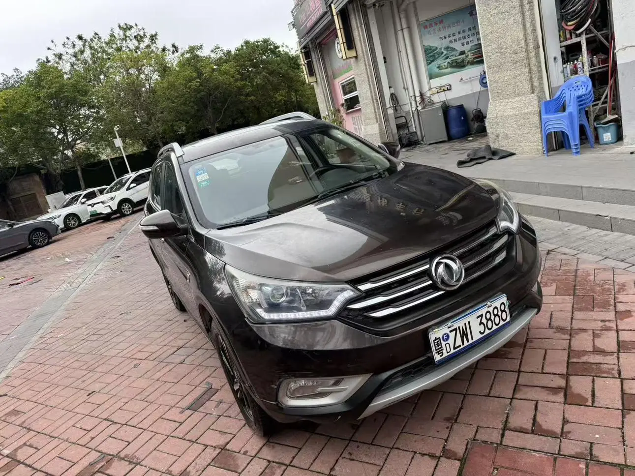 Dongfeng Fengshen Dongfeng Fengshen AX7 2.0L automatic Zhiyi type