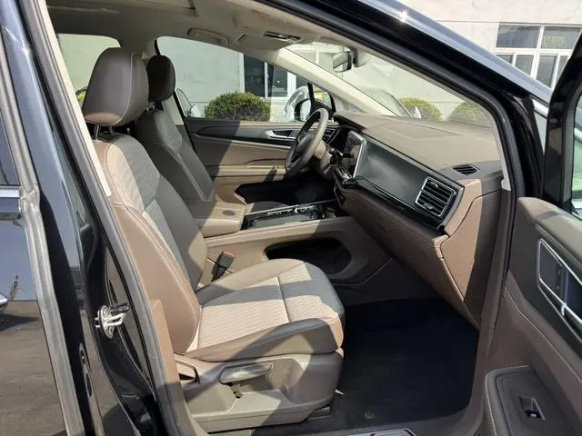 Volkswagen Weiran 330TSI Business Edition