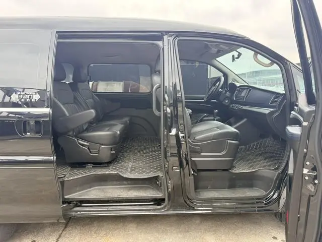 Dongfeng Fengxing Lingzhi M5L 1.6L luxury 7-seater
